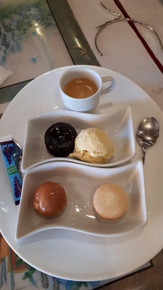 Café Gourmand